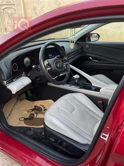 هیوندای ئەلەنترا